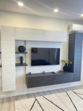 Luxurious Apartment on 26th Floor